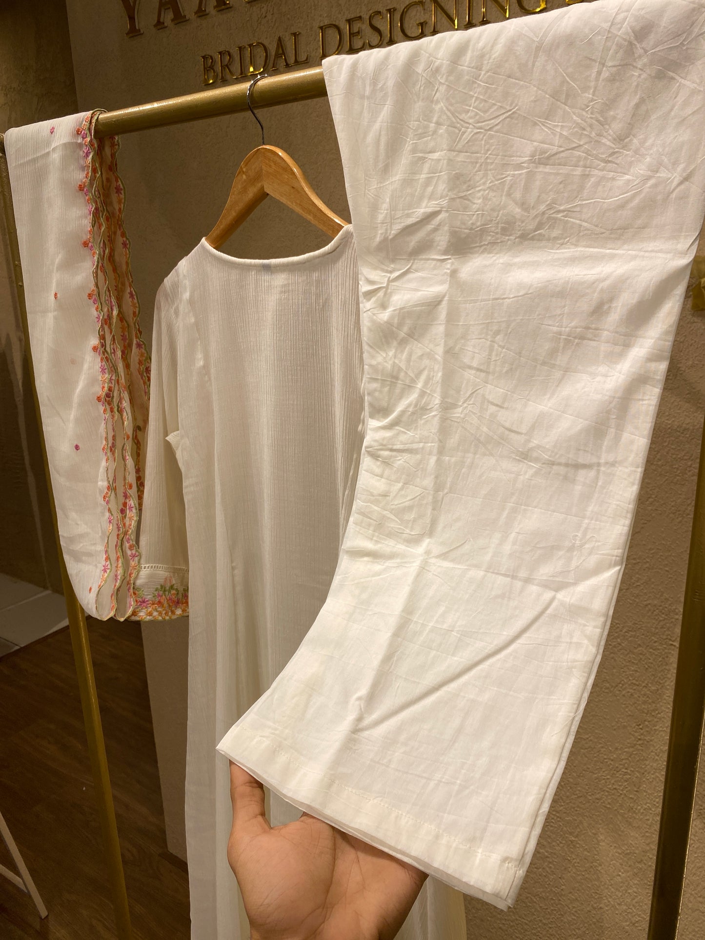 Ofwhite Suit
