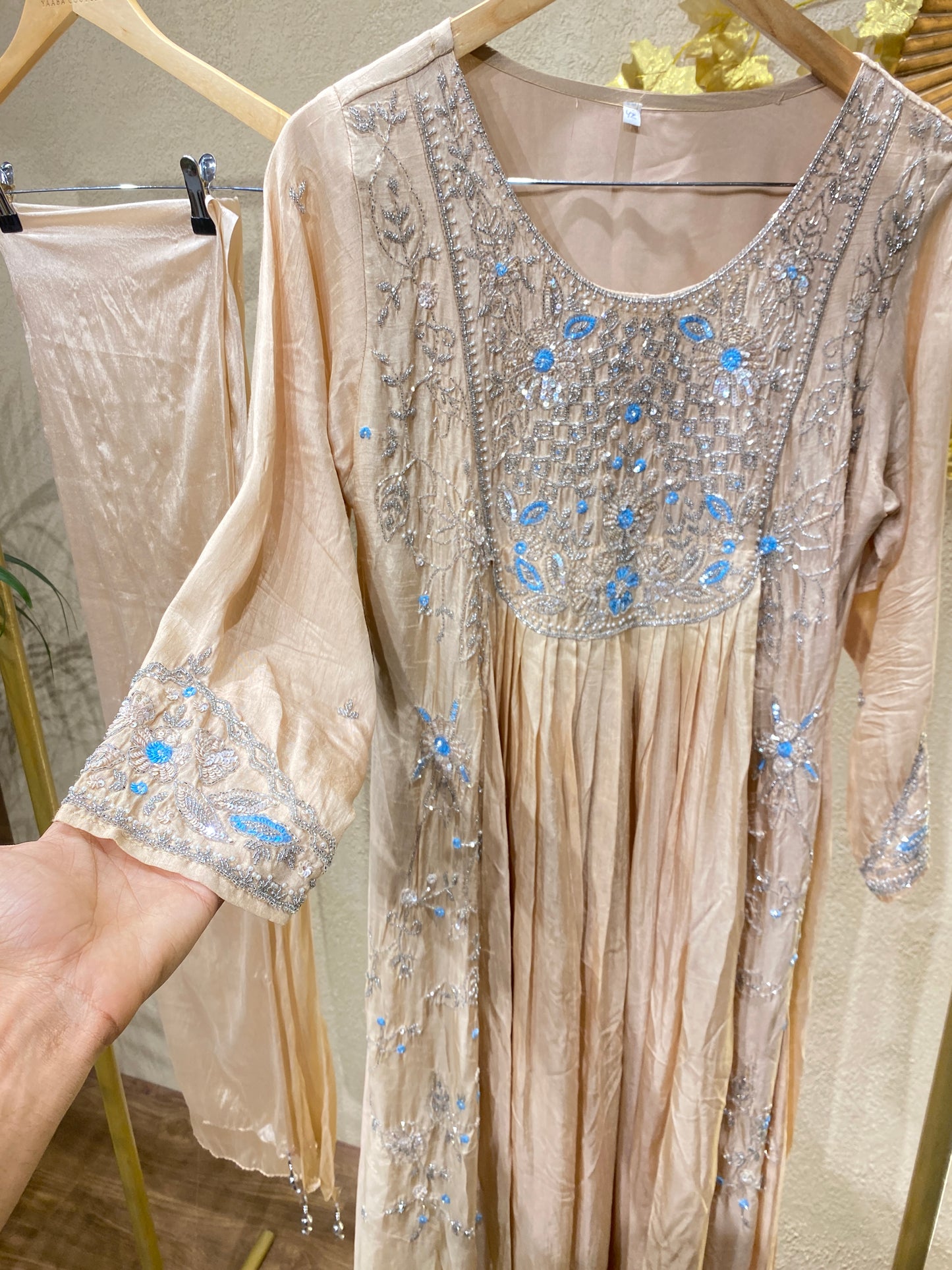 Gown 2Pc