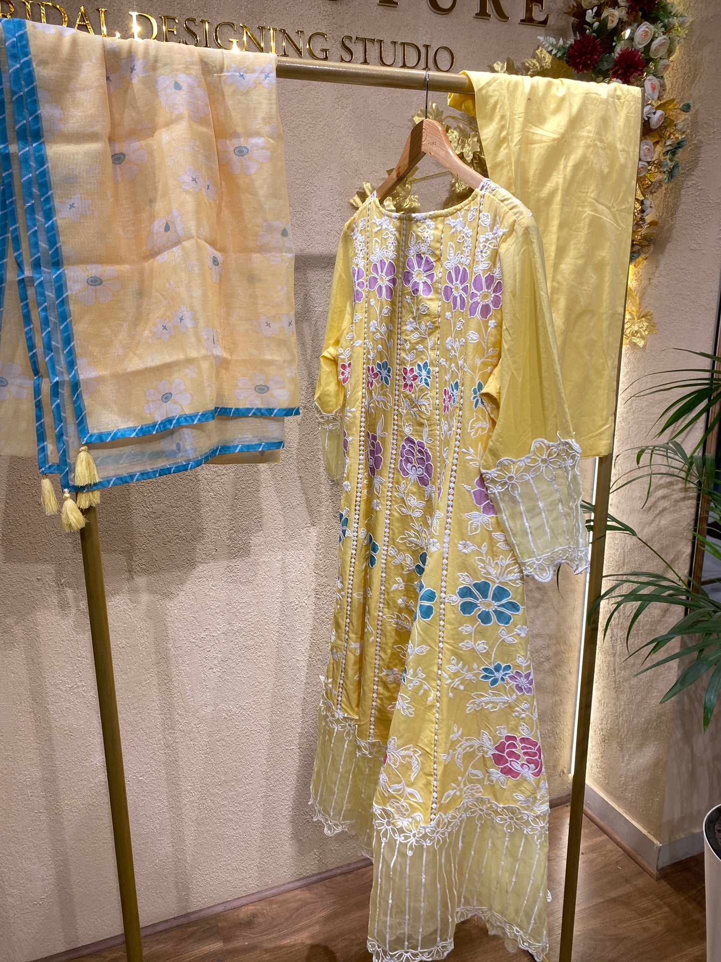 Gown Yellow 3 Pc