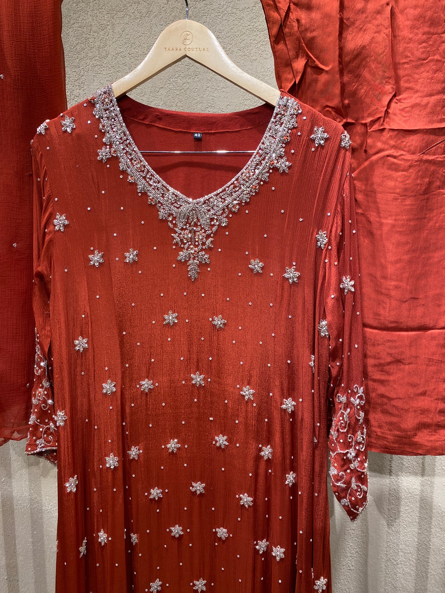 Gown Premium