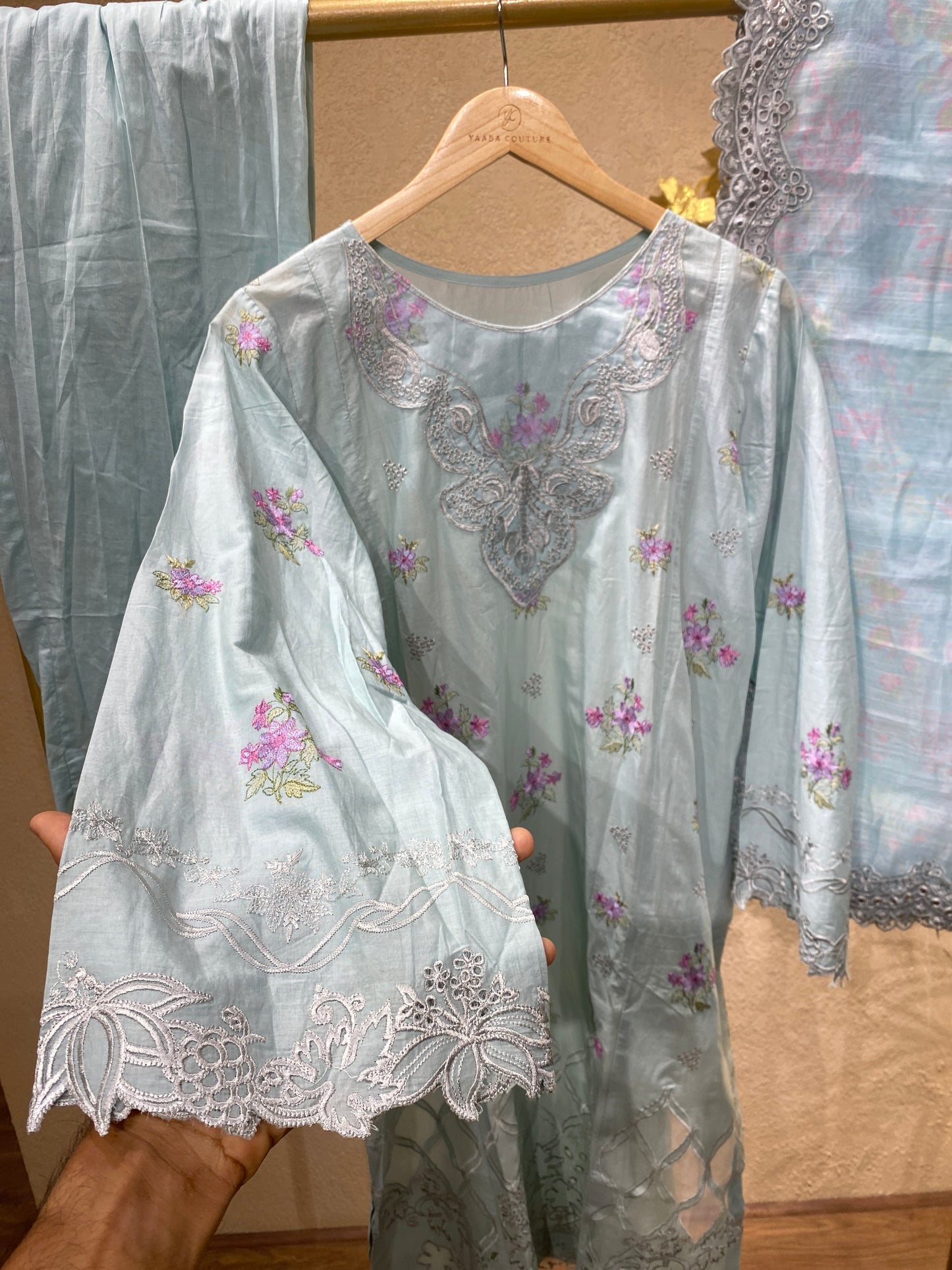 Jahaan Pakistani Suit