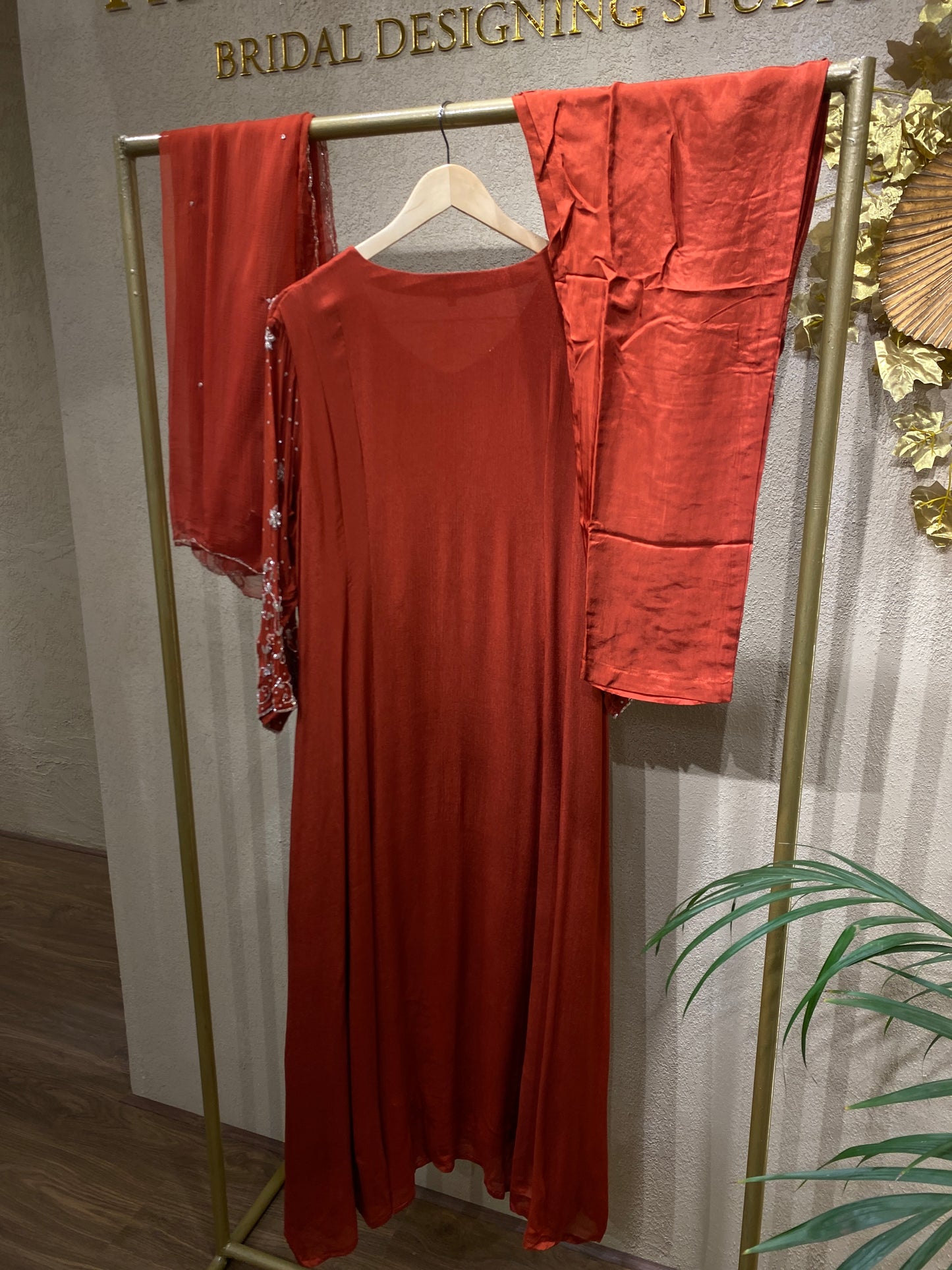 Gown Premium