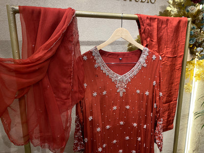 Gown Premium