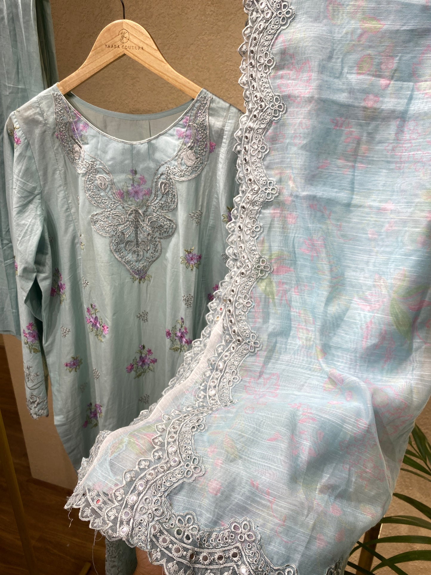 Jahaan Pakistani Suit