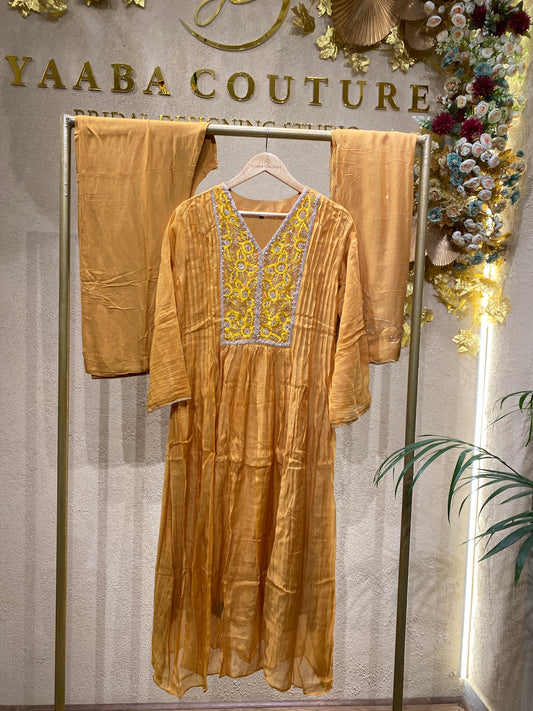 Gown Yellow 3Pc