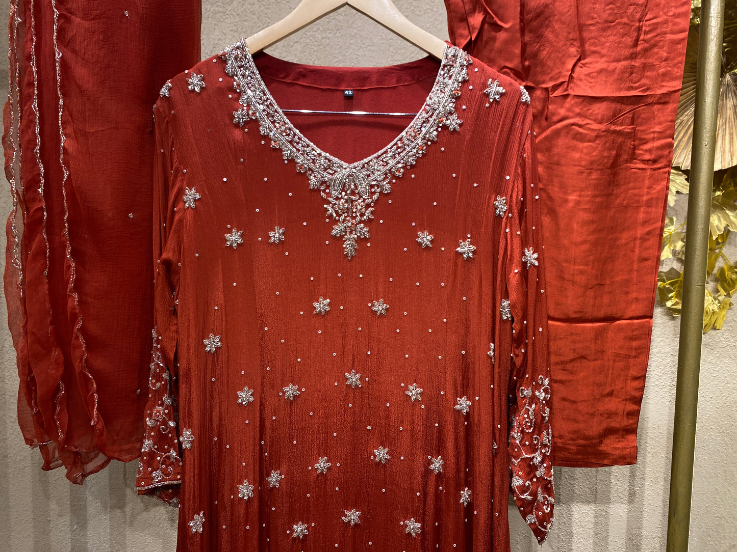 Gown Premium