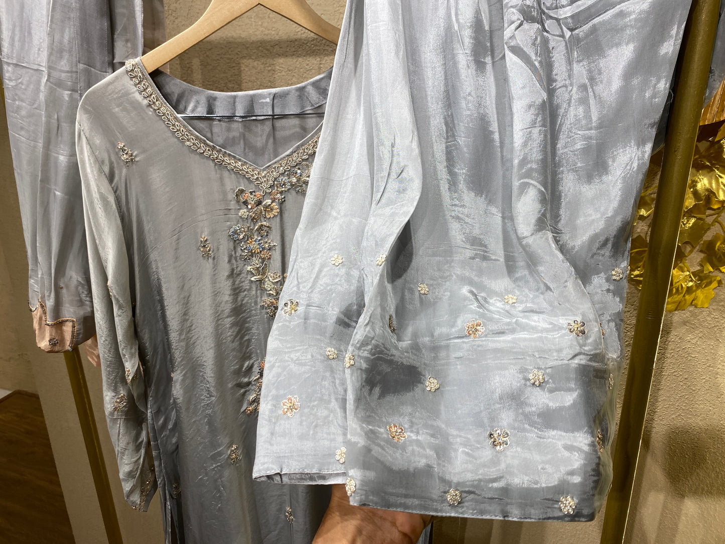 Graysalwar3Pc